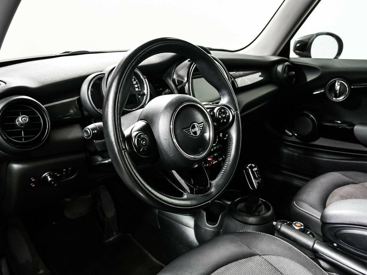 Mini Hatch 2020 года с пробегом. Фото: #12