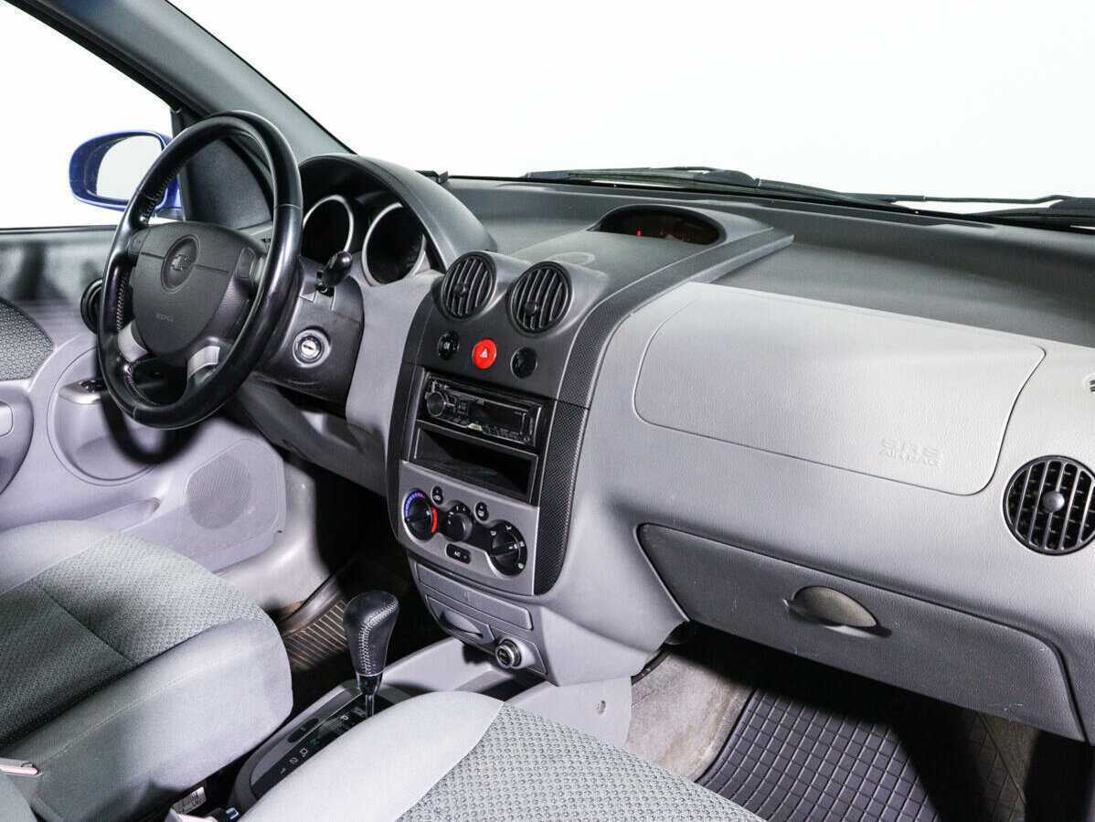 Chevrolet Aveo 2005 года с пробегом. Фото: #8