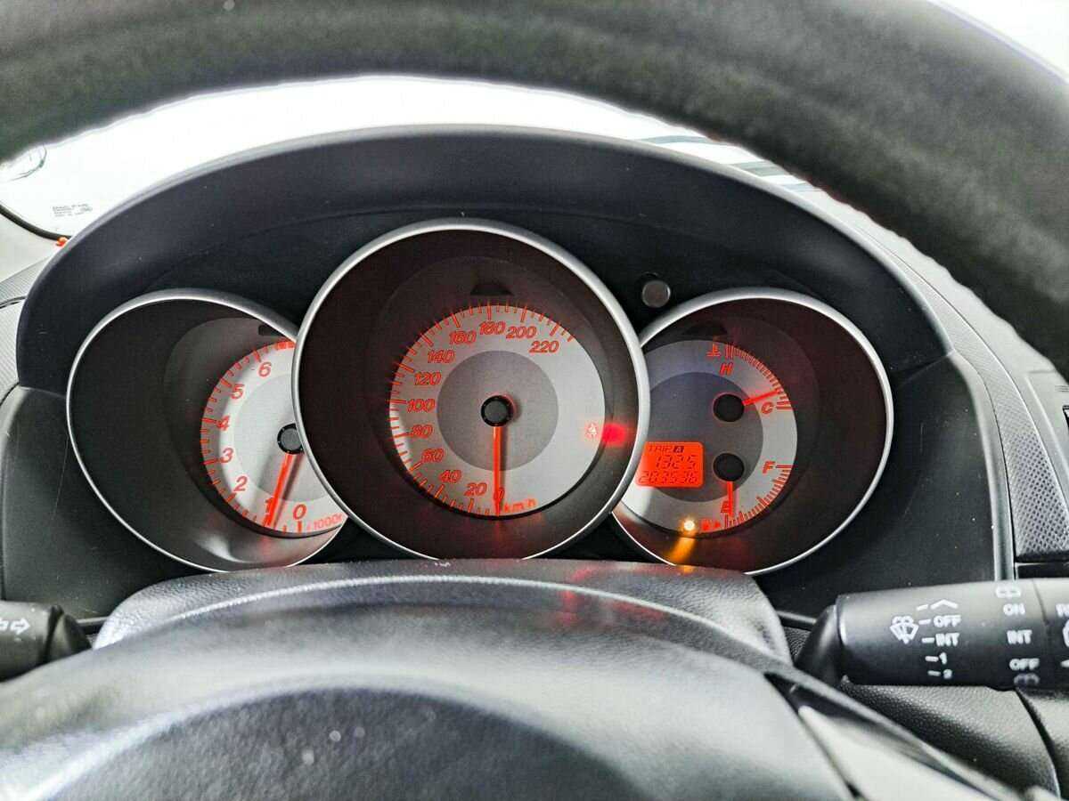 Mazda 3 2008 года с пробегом. Фото: #9