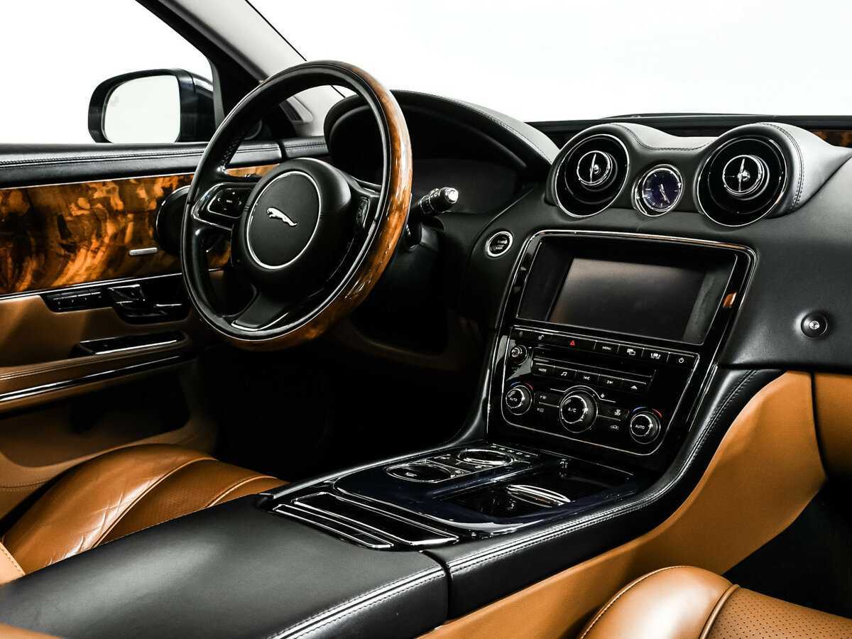 Jaguar XJ 2010 года с пробегом. Фото: #8