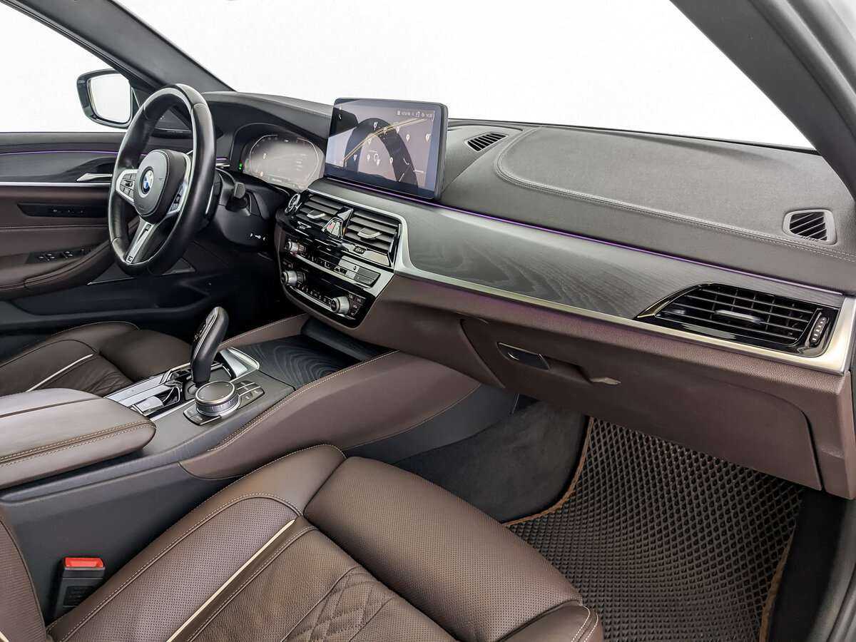 BMW 5 серии 2020 года с пробегом. Фото: #10