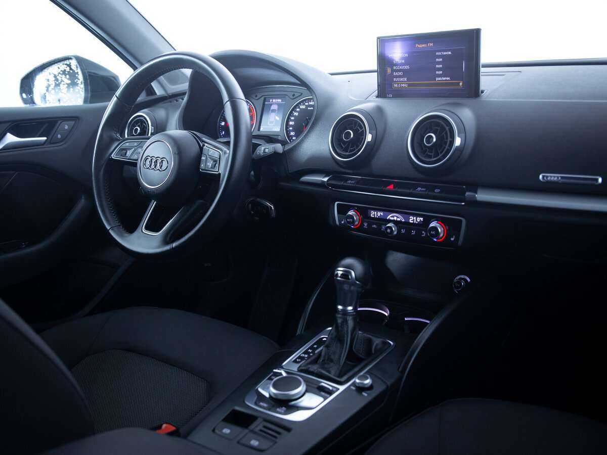 Audi A3 2020 года с пробегом. Фото: #12