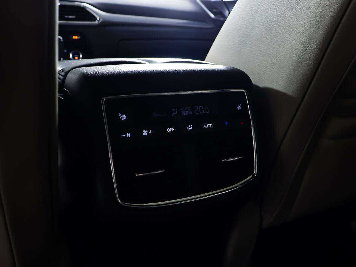 Mazda CX-9 2018 года с пробегом. Фото: #16