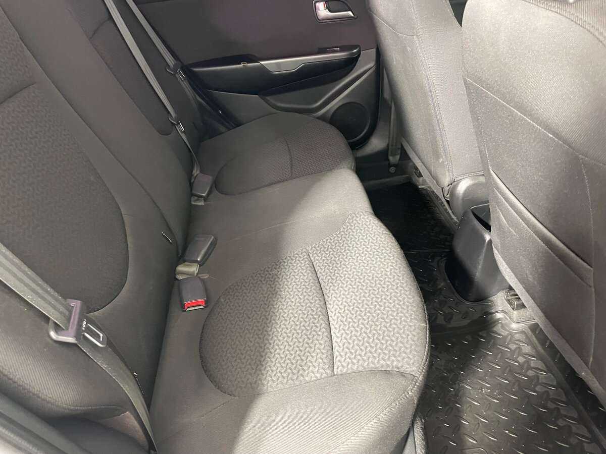 Kia Rio 2013 года с пробегом. Фото: #16