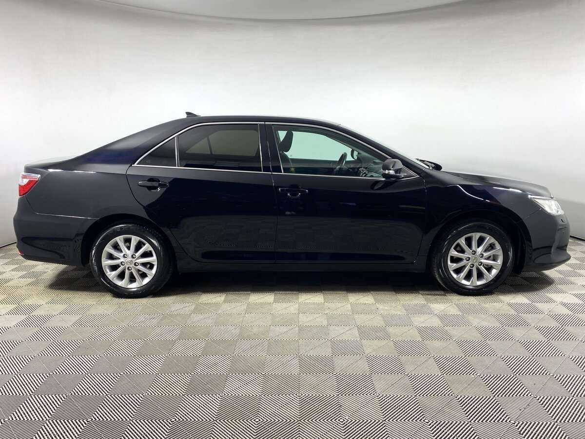 Toyota Camry 2017 года с пробегом. Фото: #3