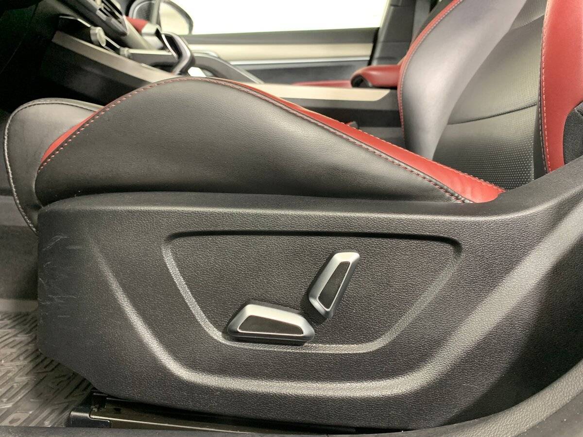 Geely Coolray 2020 года с пробегом. Фото: #15