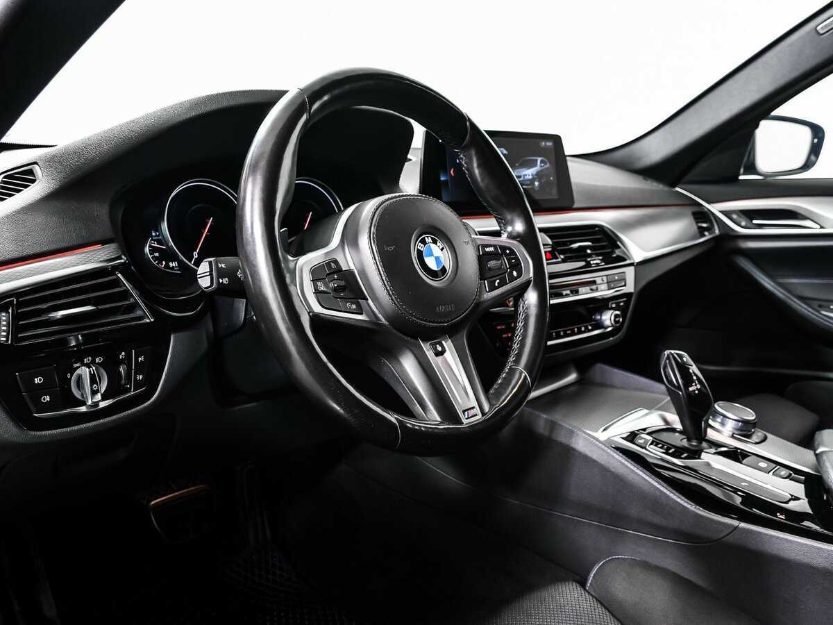 BMW 5 серии 2018 года с пробегом. Фото: #12