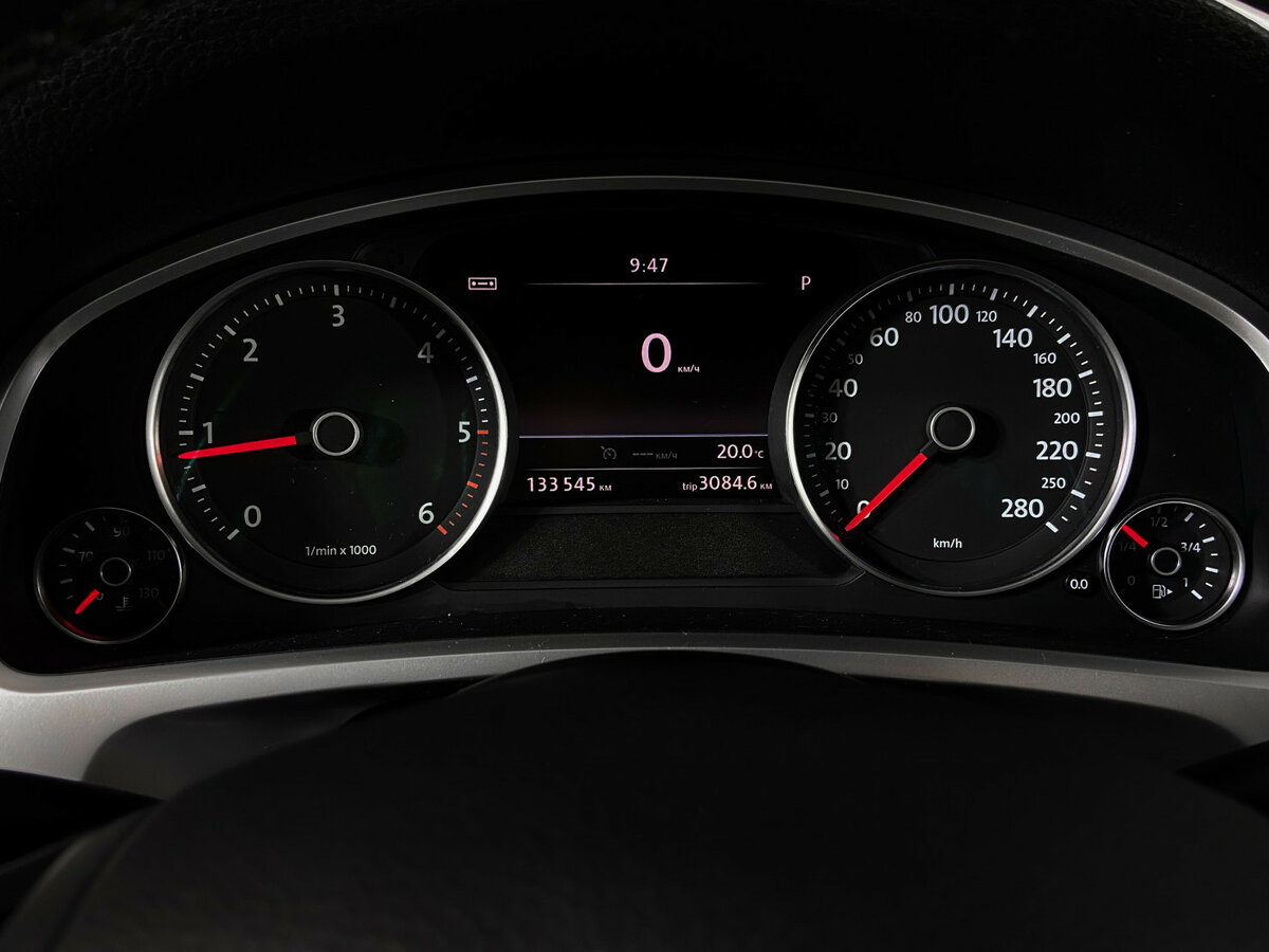 Volkswagen Touareg 2015 года с пробегом. Фото: #11