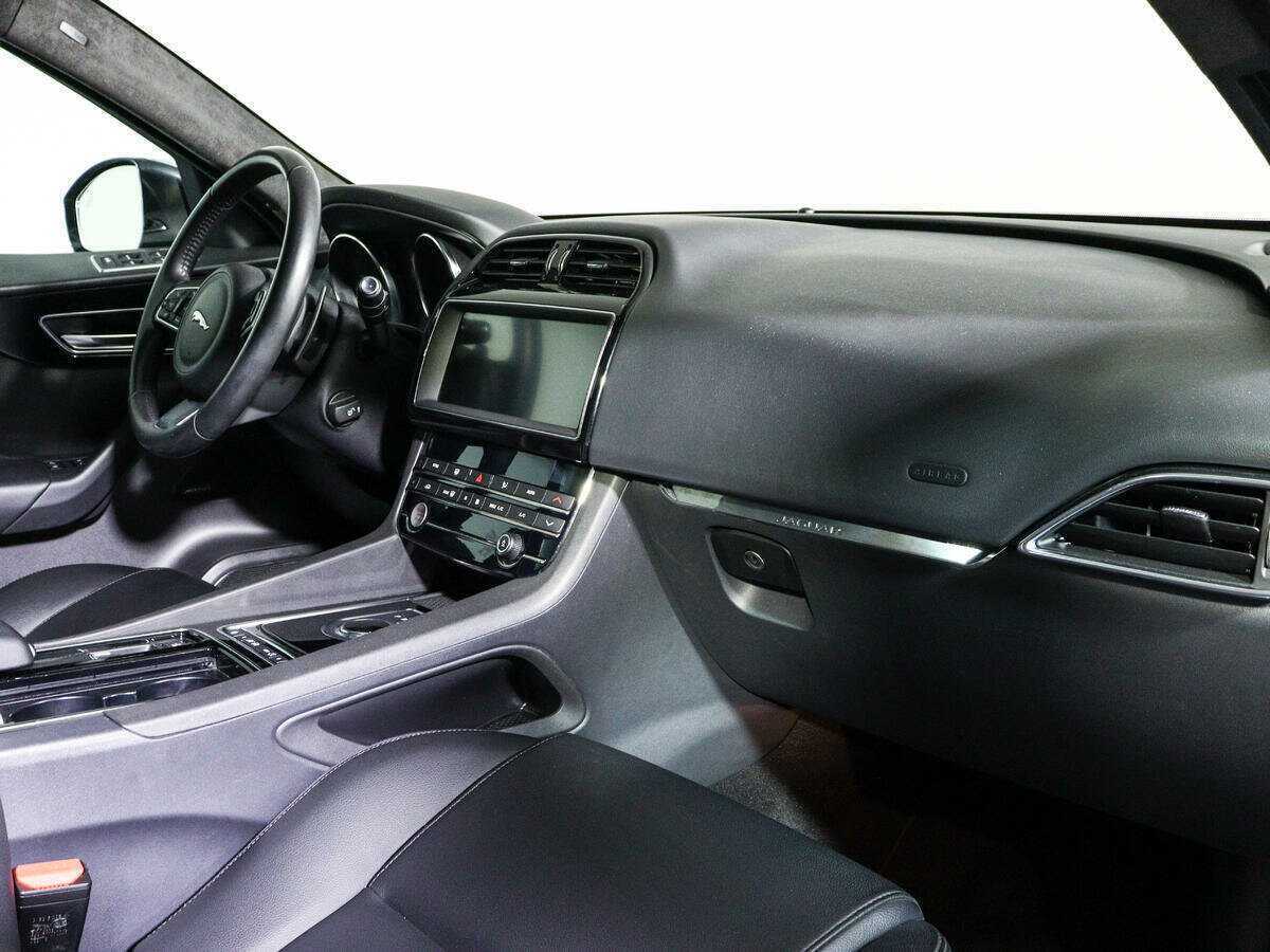 Jaguar F-Pace 2020 года с пробегом. Фото: #6