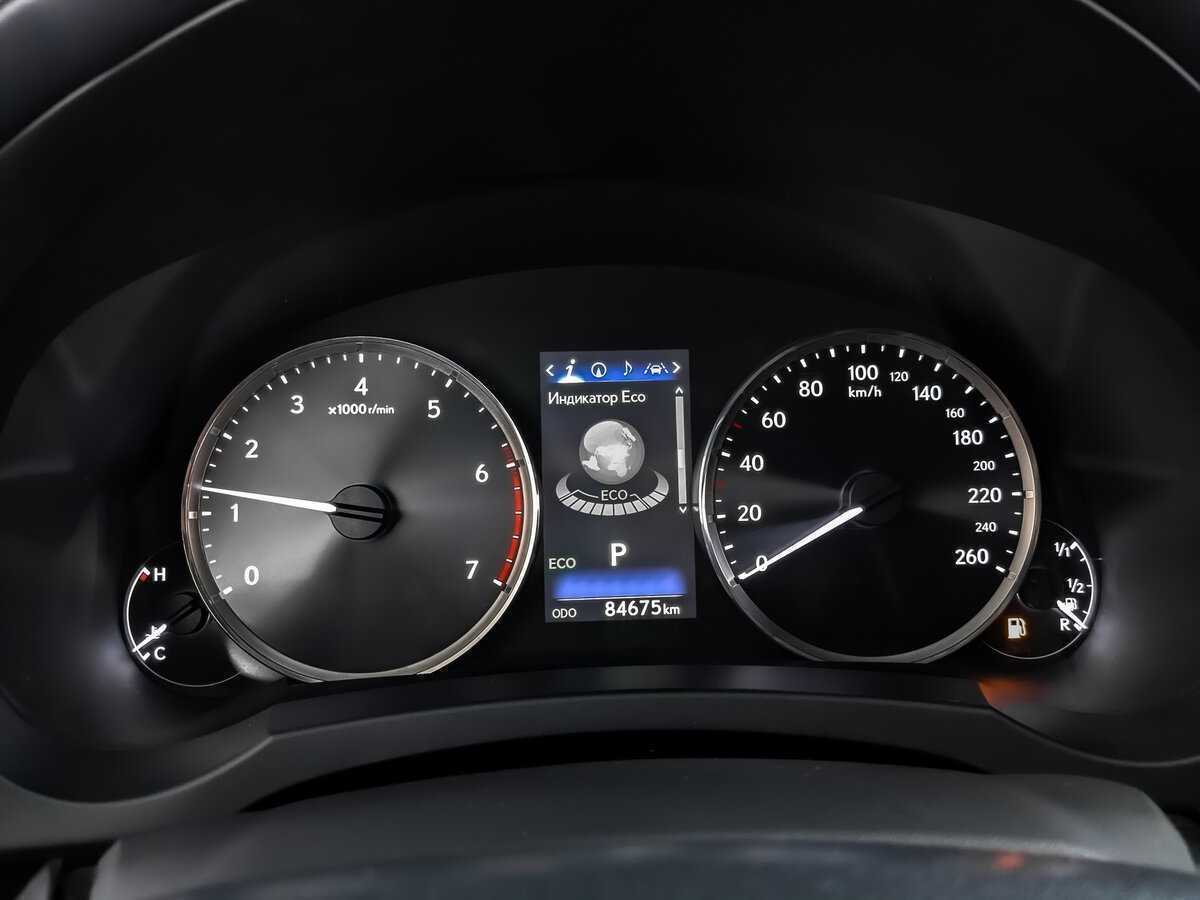 Lexus IS 2018 года с пробегом. Фото: #11