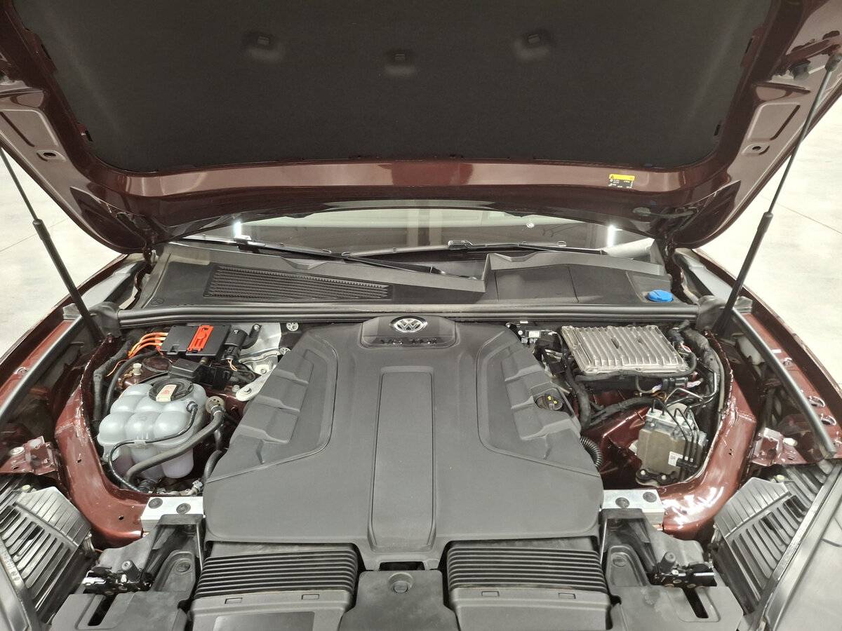 Volkswagen Touareg 2020 года с пробегом. Фото: #8
