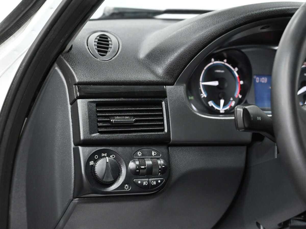 Lada (ВАЗ) Priora 2014 года с пробегом. Фото: #7