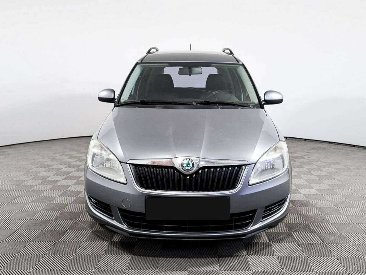 Skoda Roomster 2012 года с пробегом. Фото: #1