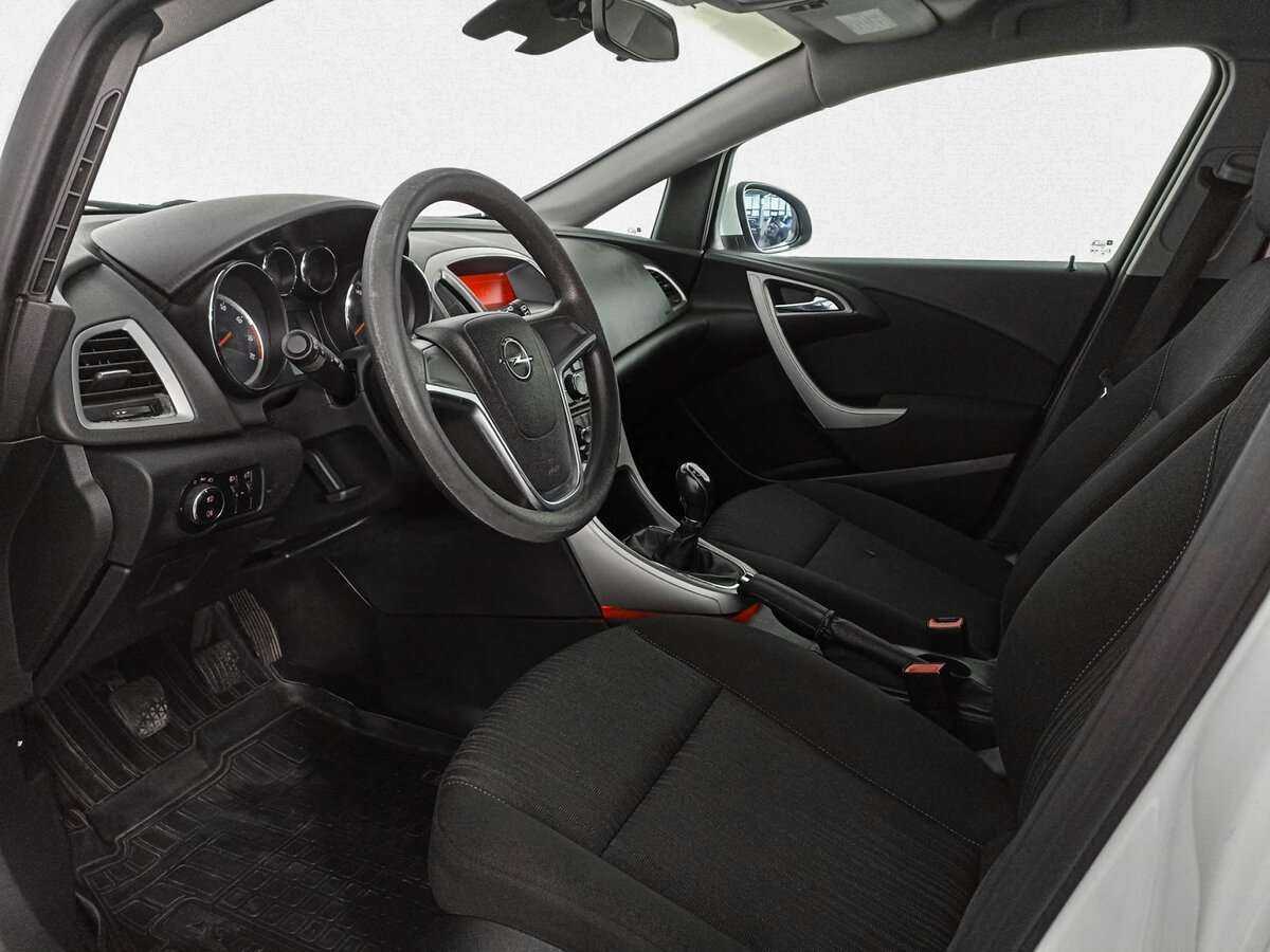 Opel Astra 2011 года с пробегом. Фото: #15