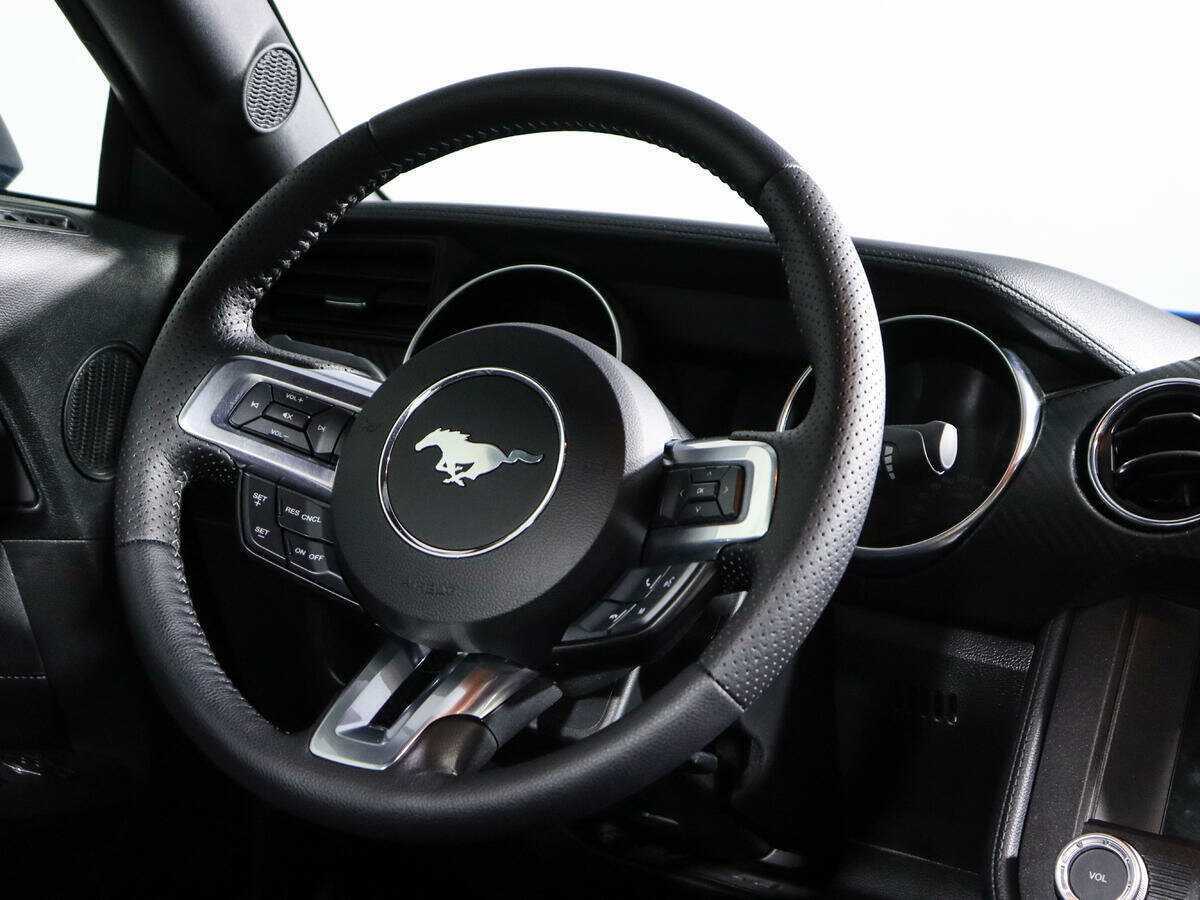 Ford Mustang 2022 года с пробегом. Фото: #19