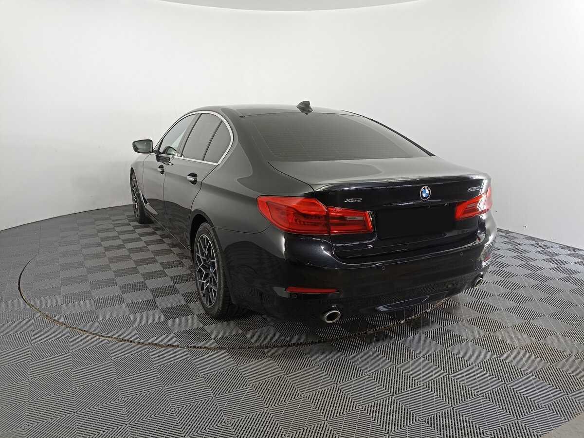 BMW 5 серии 2018 года с пробегом. Фото: #5
