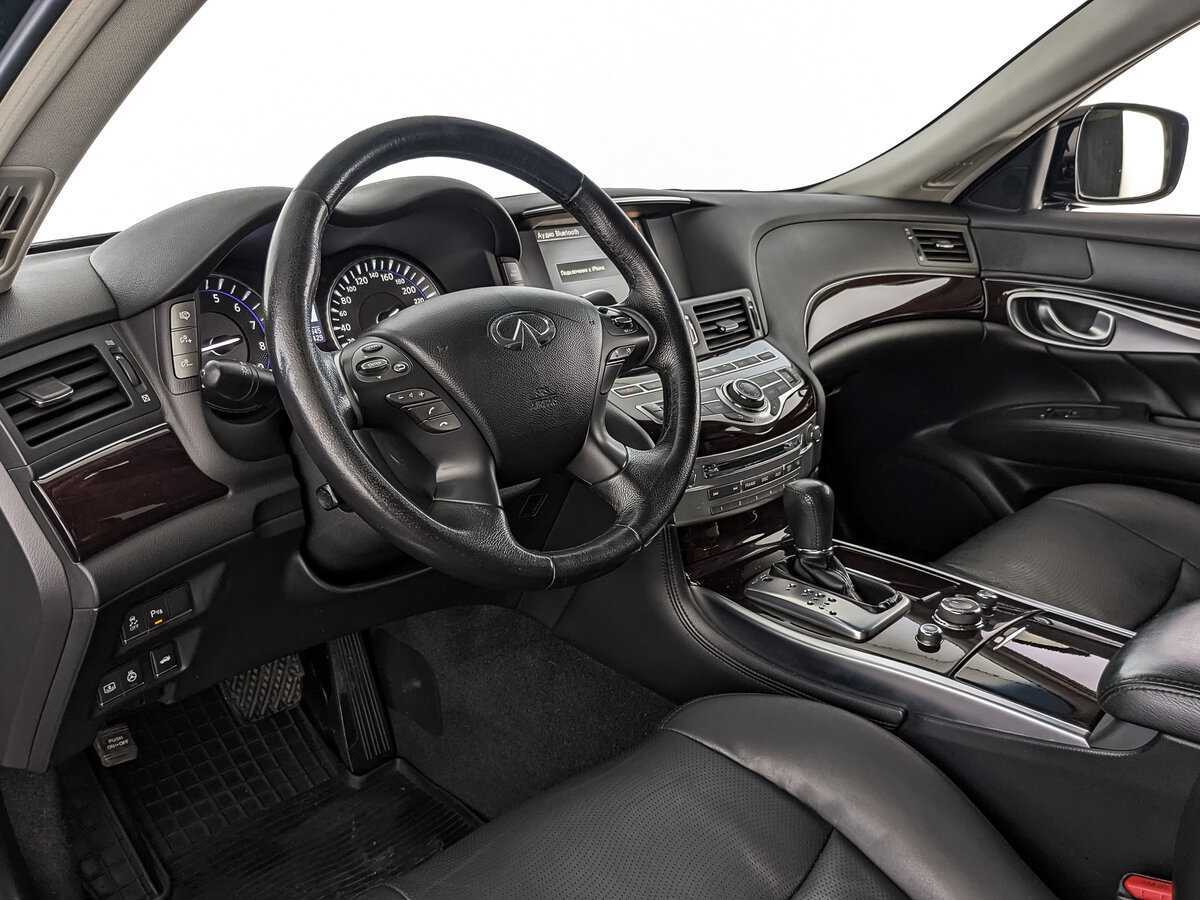 Infiniti Q70 2014 года с пробегом. Фото: #10