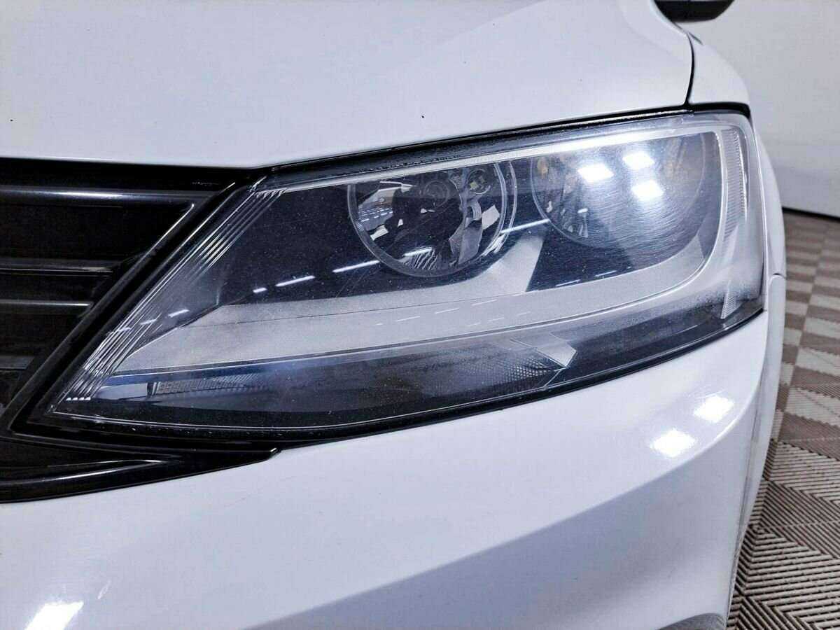 Volkswagen Jetta 2016 года с пробегом. Фото: #16