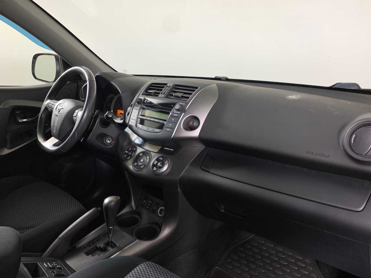 Toyota RAV4 2011 года с пробегом. Фото: #13