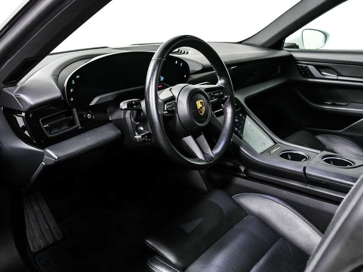 Porsche Taycan 2021 года с пробегом. Фото: #12