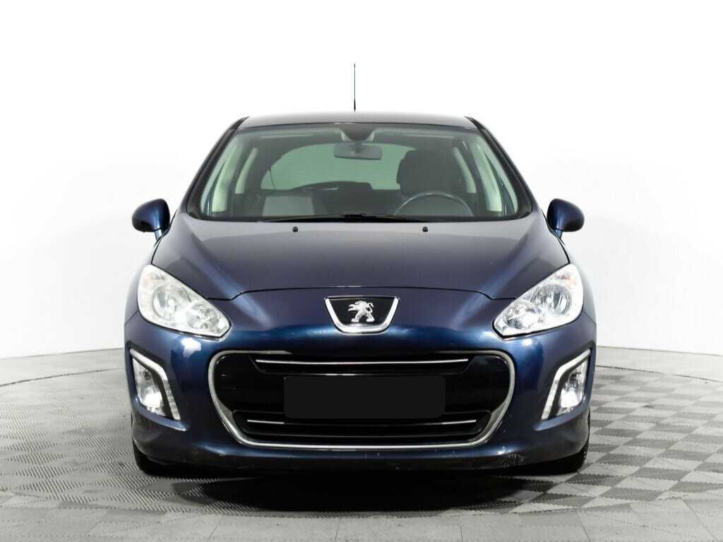 Peugeot 308 2011 года с пробегом. Фото: #1