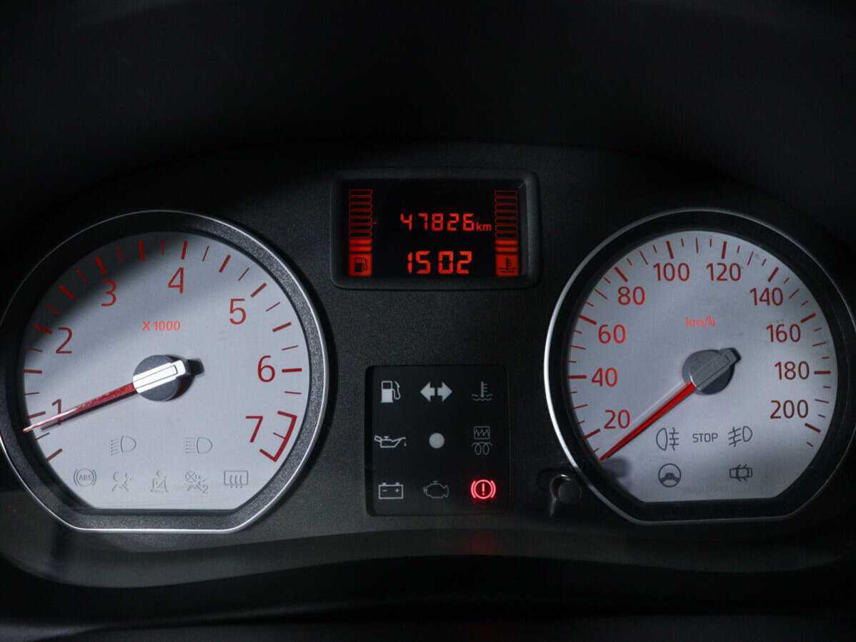 Renault Sandero 2011 года с пробегом. Фото: #9