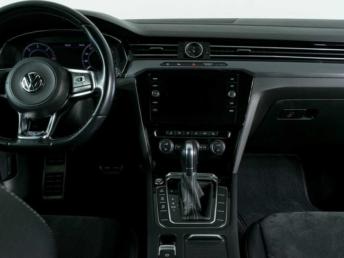 Volkswagen Arteon 2017 года с пробегом. Фото: #9