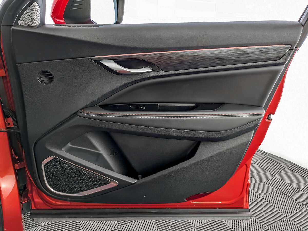 Geely Tugella 2021 года с пробегом. Фото: #22