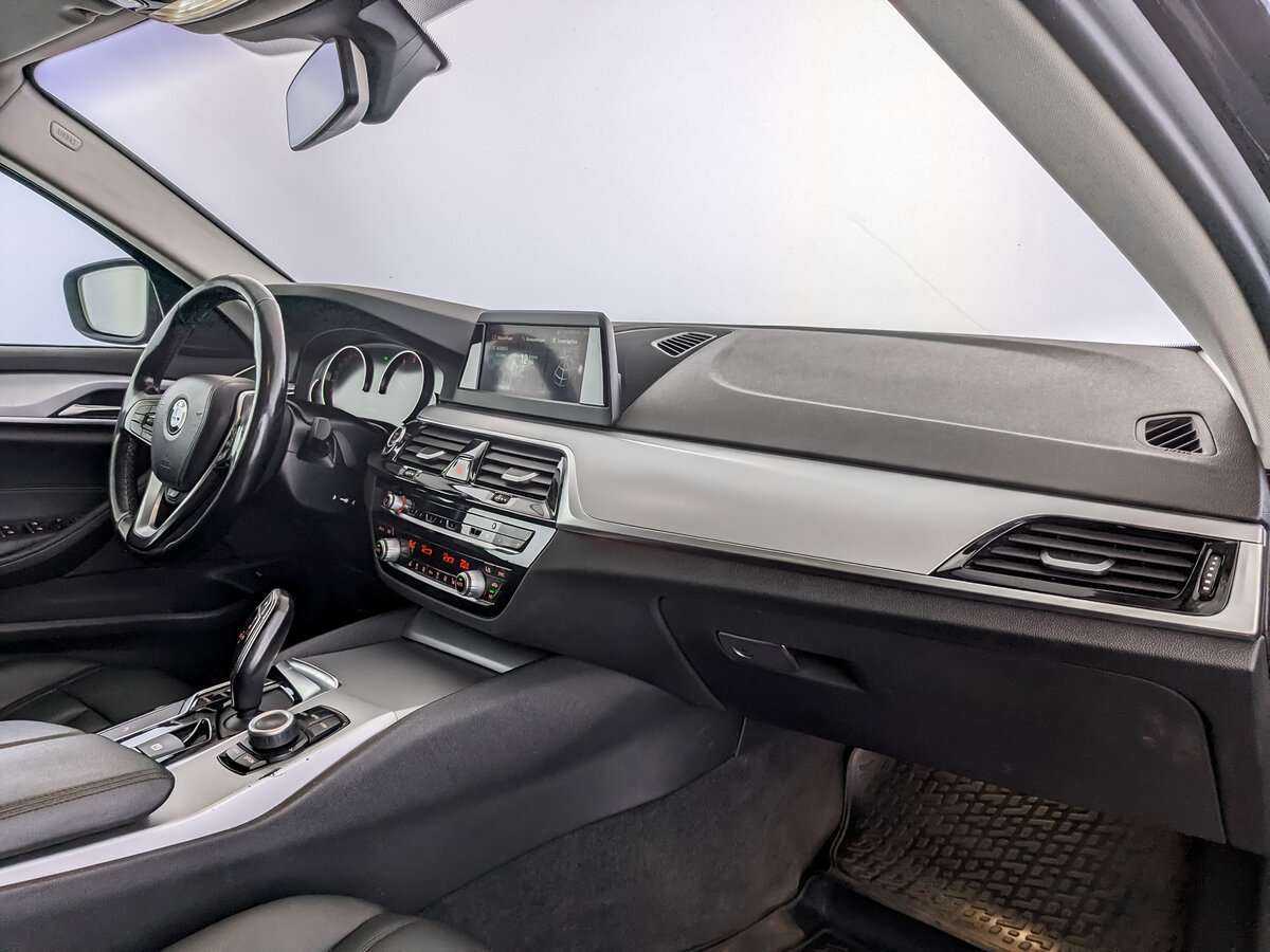 BMW 5 серии 2018 года с пробегом. Фото: #7