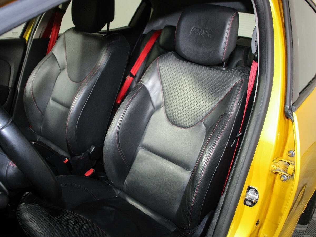 Renault Clio RS 2015 года с пробегом. Фото: #14