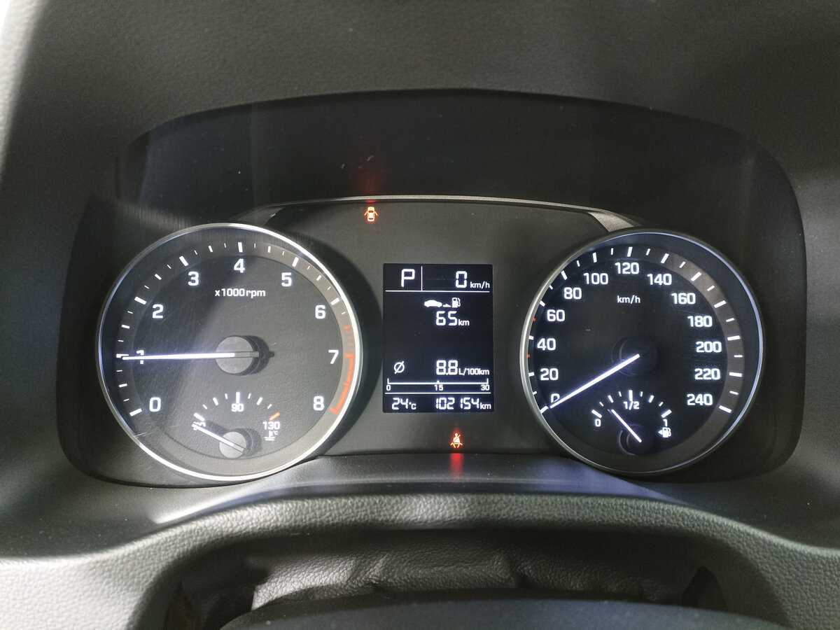 Hyundai Elantra 2018 года с пробегом. Фото: #10