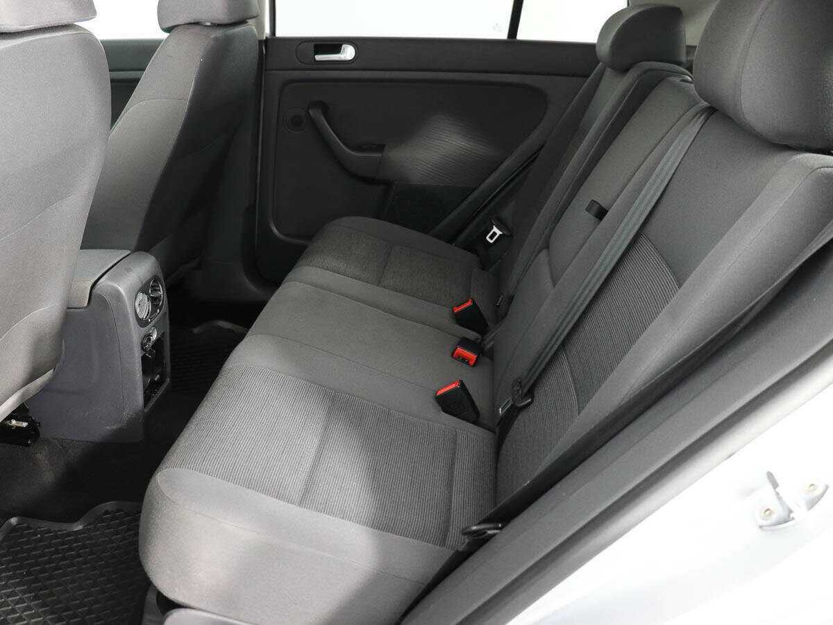 Volkswagen Golf Plus 2008 года с пробегом. Фото: #10