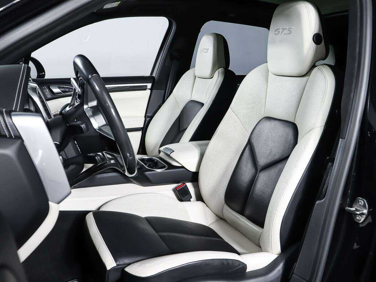 Porsche Cayenne 2015 года с пробегом. Фото: #23