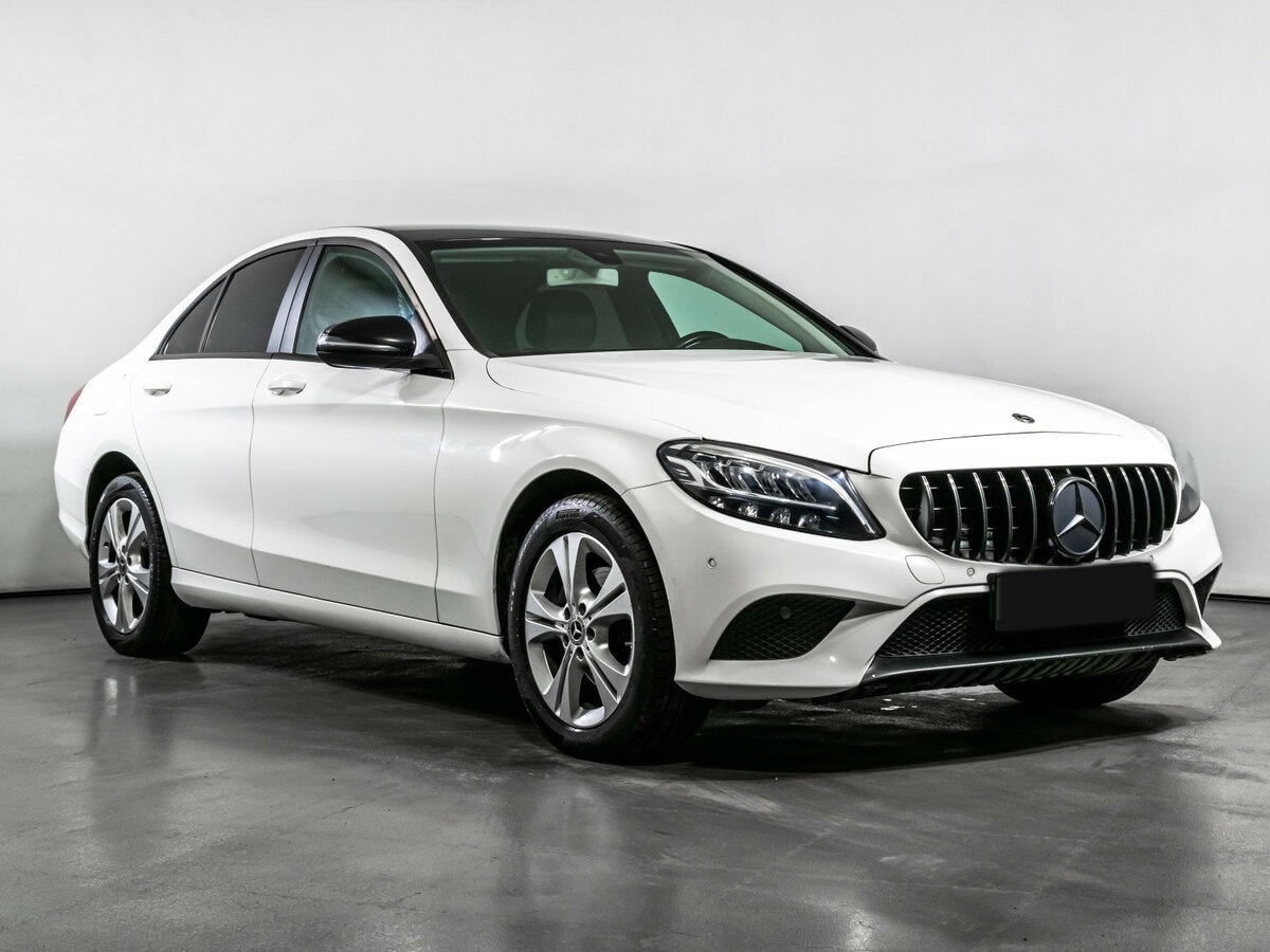 Mercedes-Benz C-Класс 2019 года с пробегом. Фото: #2