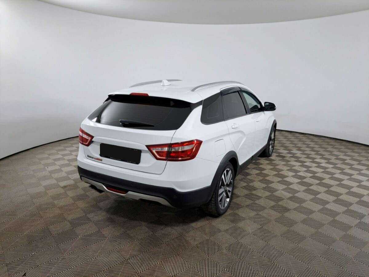 Lada (ВАЗ) Vesta 2018 года с пробегом. Фото: #4