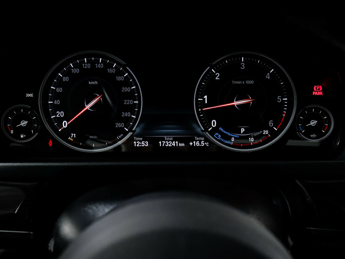 BMW 5 серии 2016 года с пробегом. Фото: #8