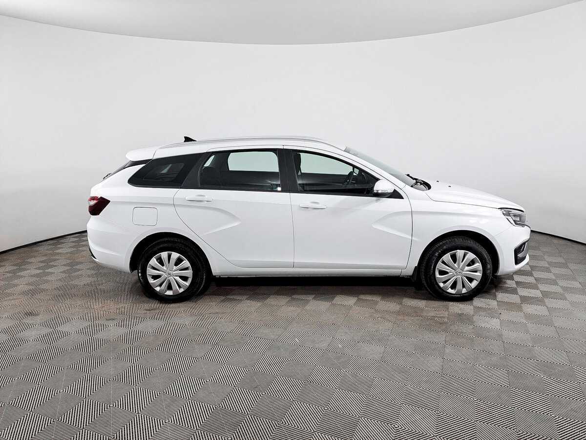 Lada (ВАЗ) Vesta 2024 года с пробегом. Фото: #3