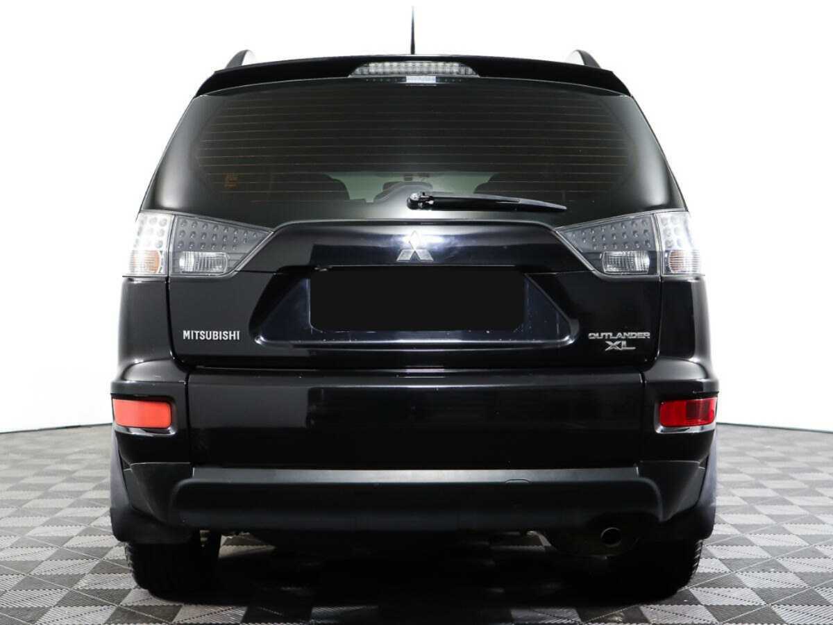 Mitsubishi Outlander 2011 года с пробегом. Фото: #4