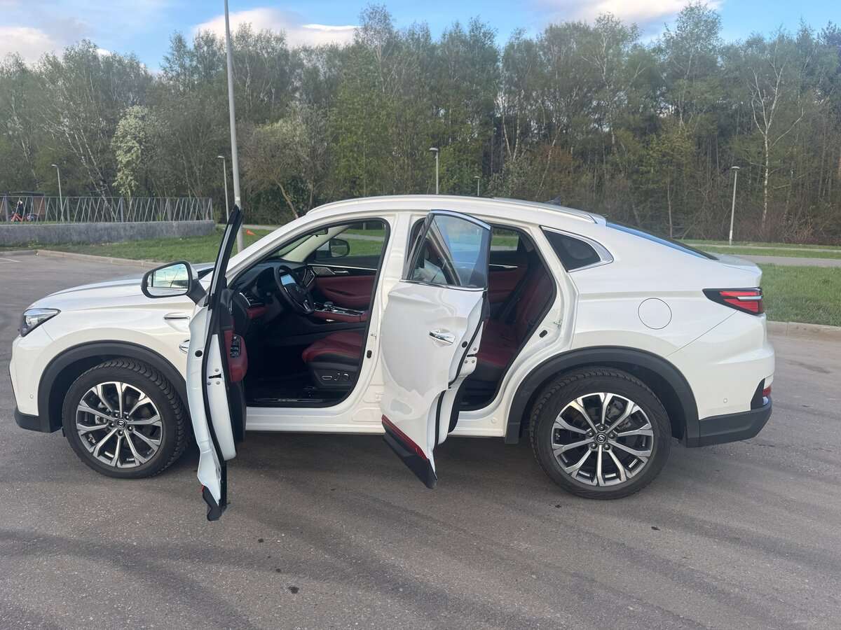 Changan CS85 2022 года с пробегом. Фото: #1