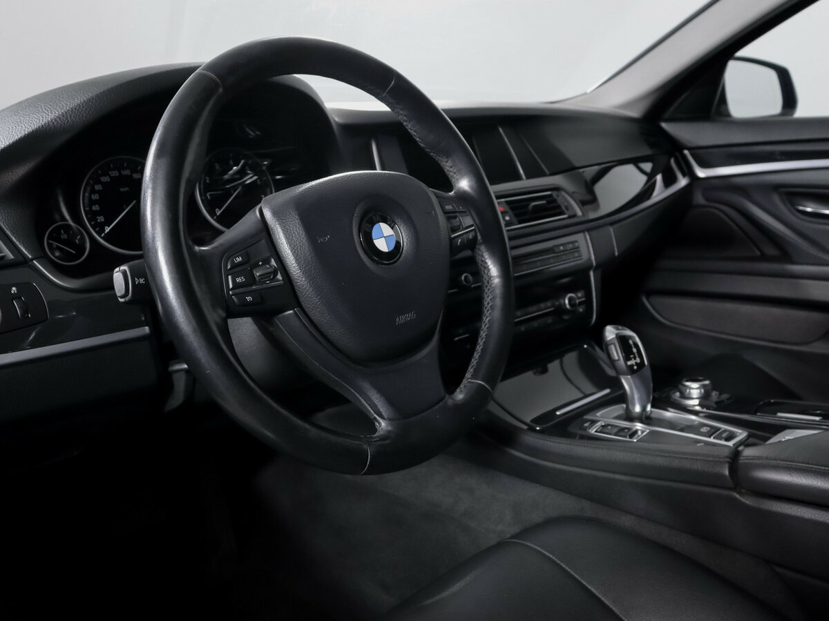 BMW 5 серии 2013 года с пробегом. Фото: #13