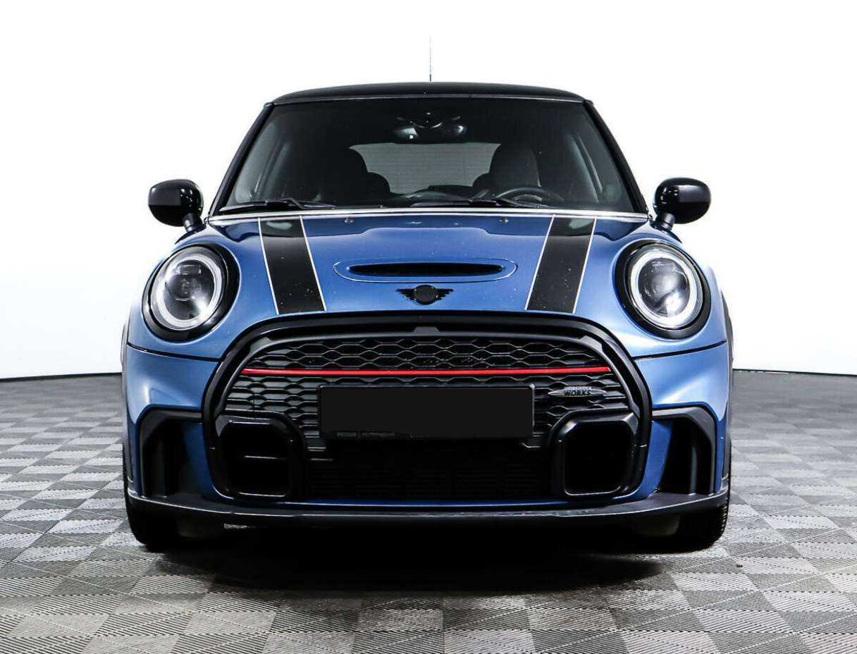 Mini Hatch 2021 года с пробегом. Фото: #1