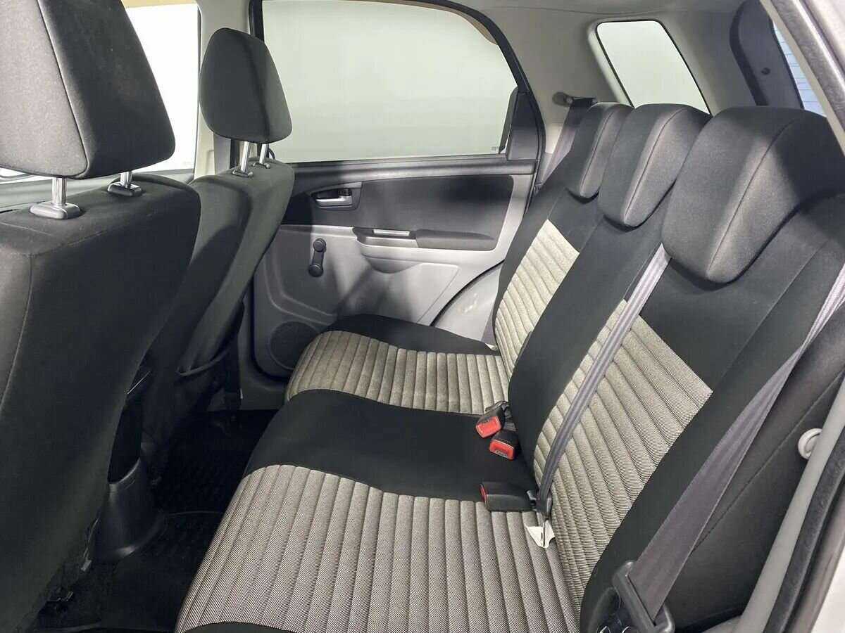 Suzuki SX4 2010 года с пробегом. Фото: #6