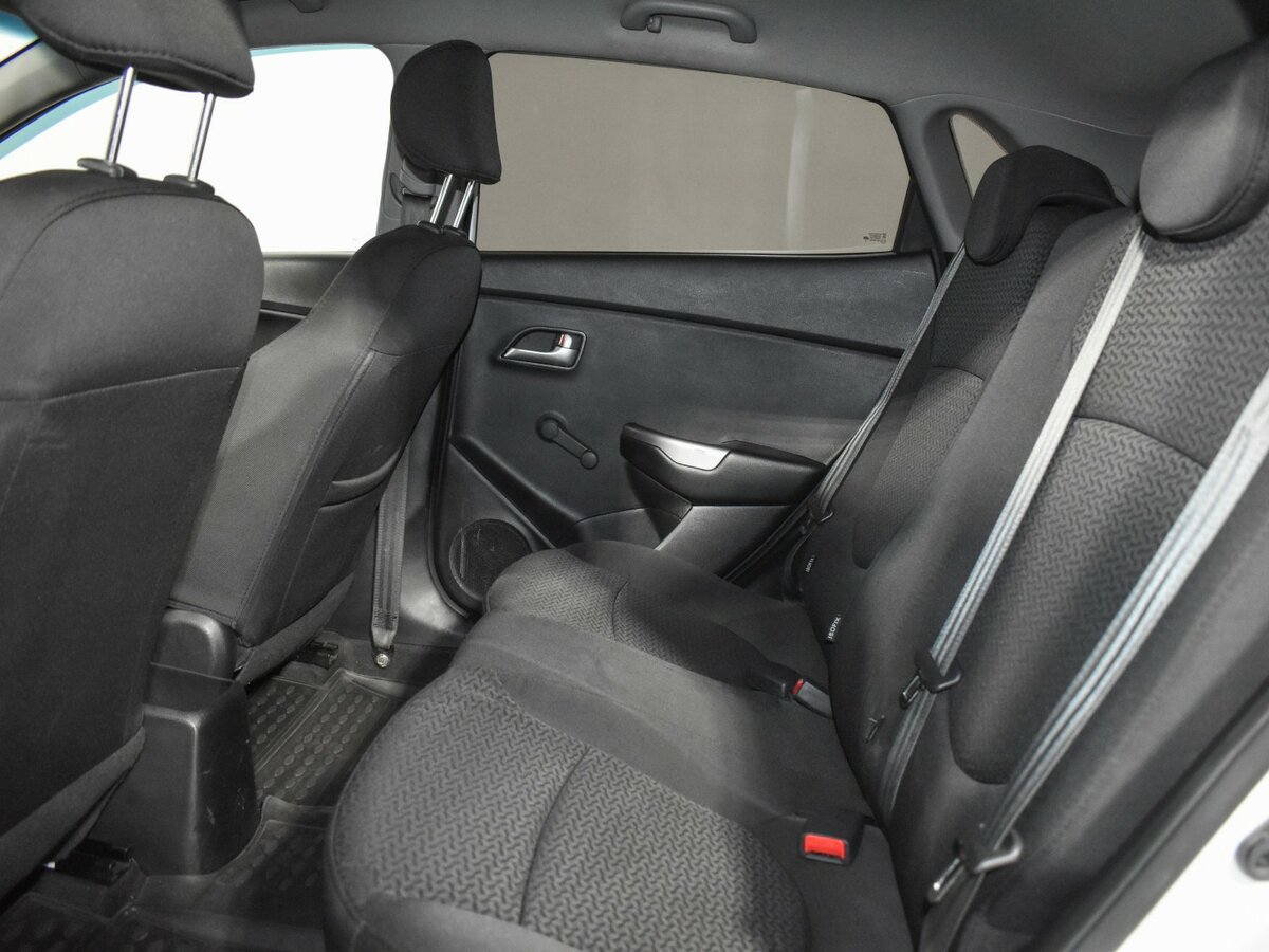 Kia Rio 2016 года с пробегом. Фото: #10