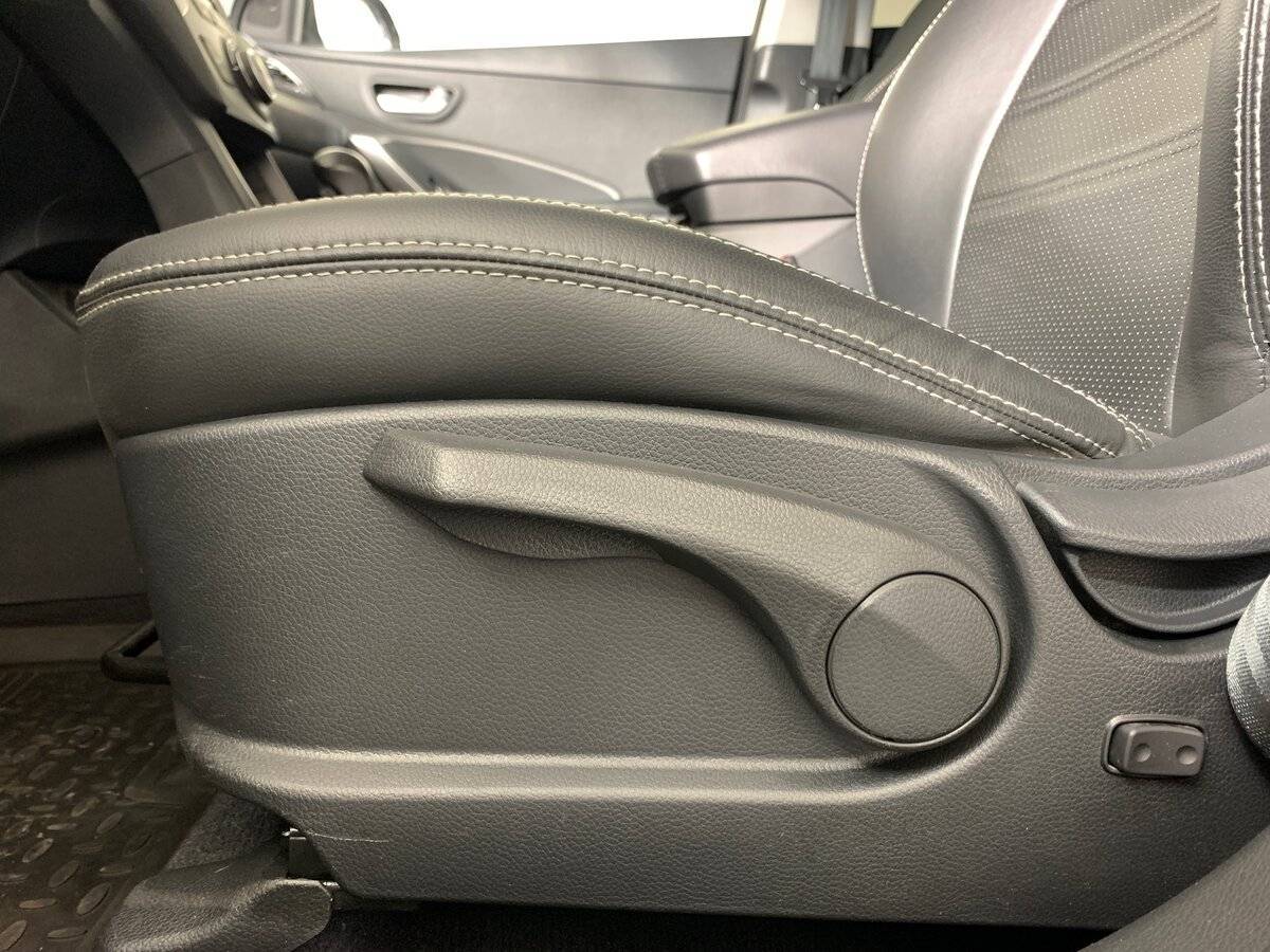 Hyundai Santa Fe 2014 года с пробегом. Фото: #15