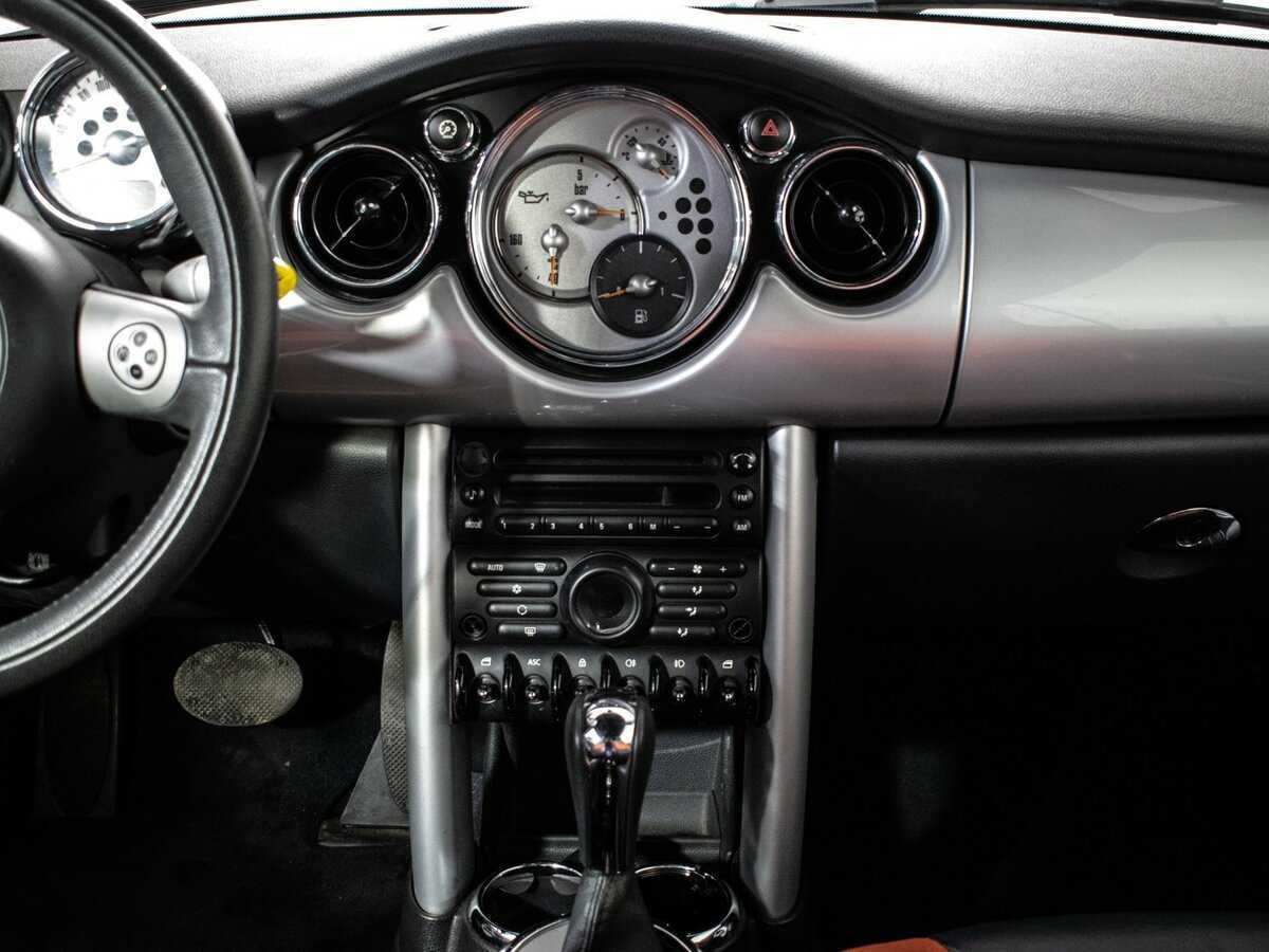 Mini Cabrio 2005 года с пробегом. Фото: #11