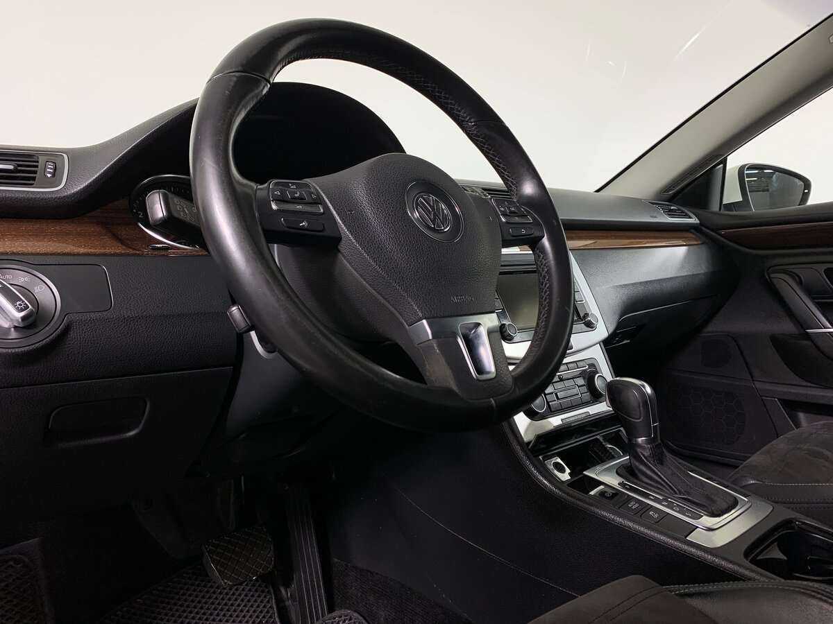 Volkswagen Passat CC 2011 года с пробегом. Фото: #8