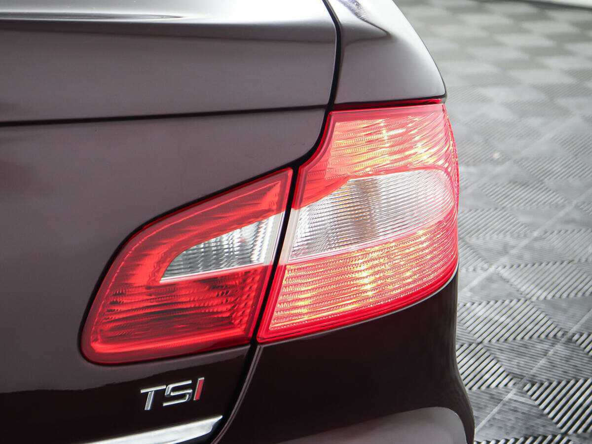 Skoda Superb 2010 года с пробегом. Фото: #22