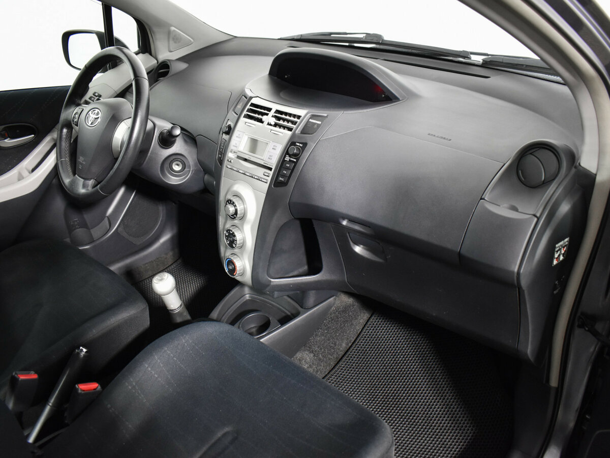 Toyota Yaris 2008 года с пробегом. Фото: #11