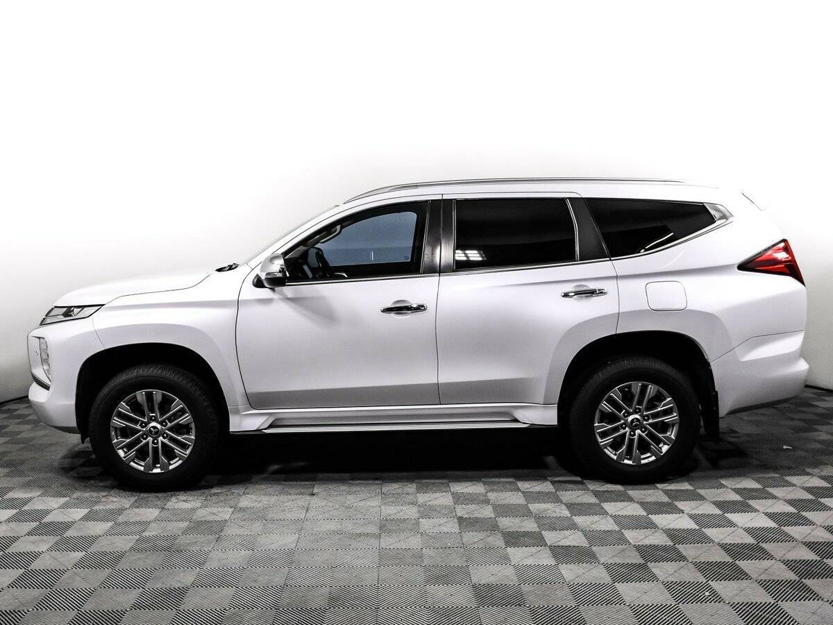 Mitsubishi Pajero Sport 2020 года с пробегом. Фото: #7