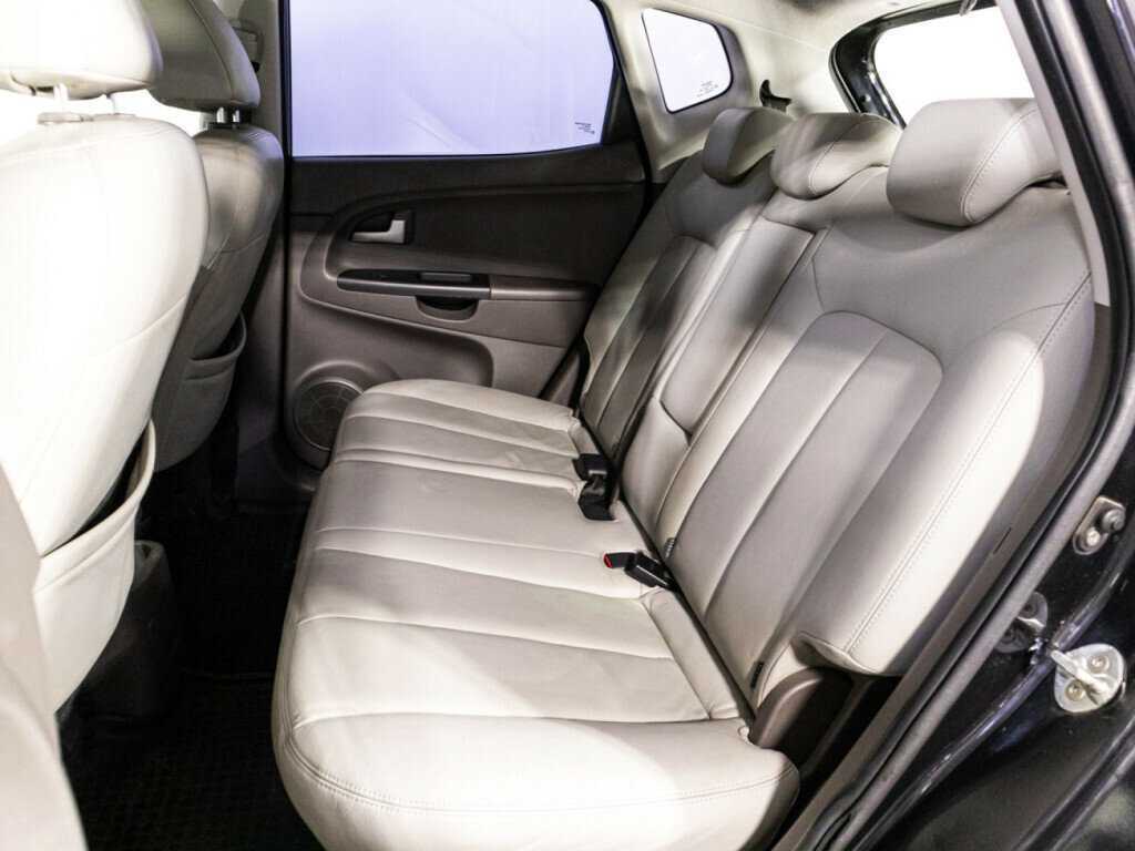 Kia Venga 2012 года с пробегом. Фото: #9